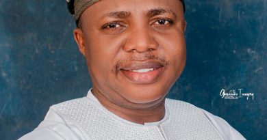 Oloyede Floats Premium Lifestyle Journal, Kudos International